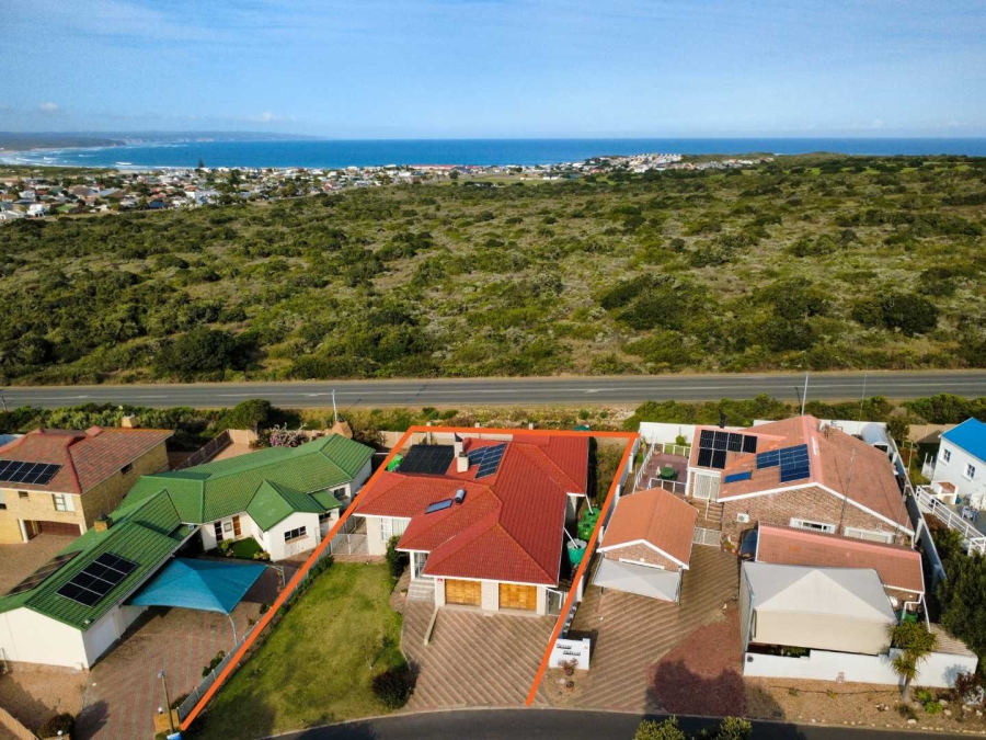 3 Bedroom Property for Sale in Stilbaai Wes Western Cape
